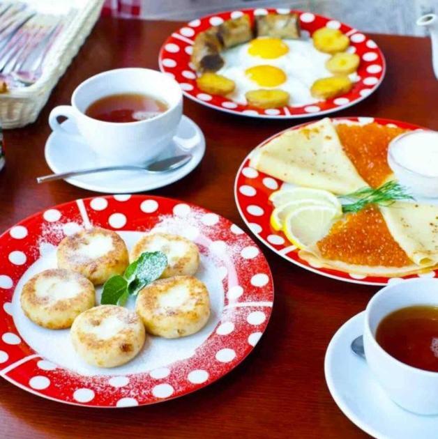 Leleka Hostel Esbly Екстериор снимка